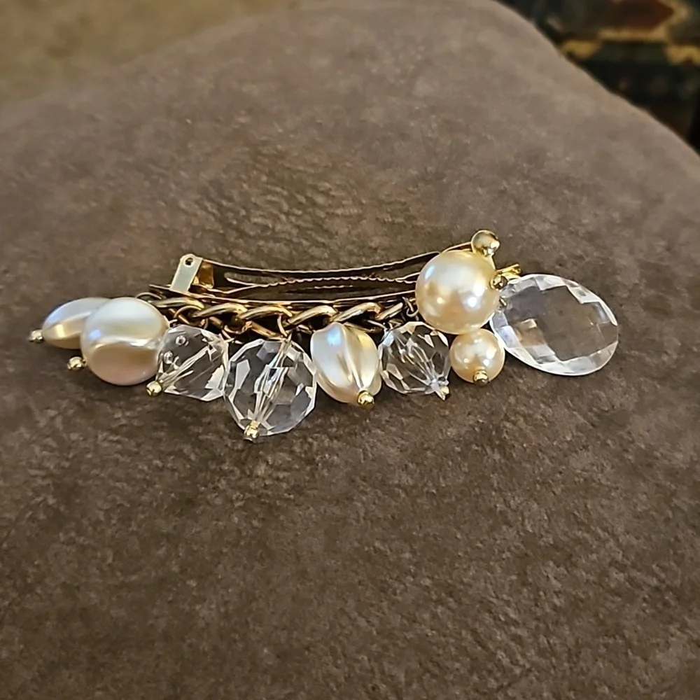 3/$30 Vintage Bauble Bead Flapper Barrette
